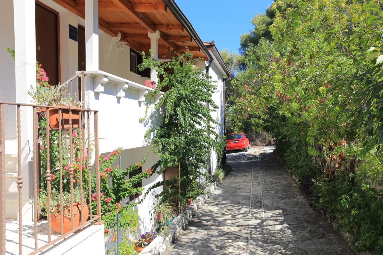 Apartments By The Sea Okrug Donji, Ciovo - 12502 Okrug Gornji Dış mekan fotoğraf