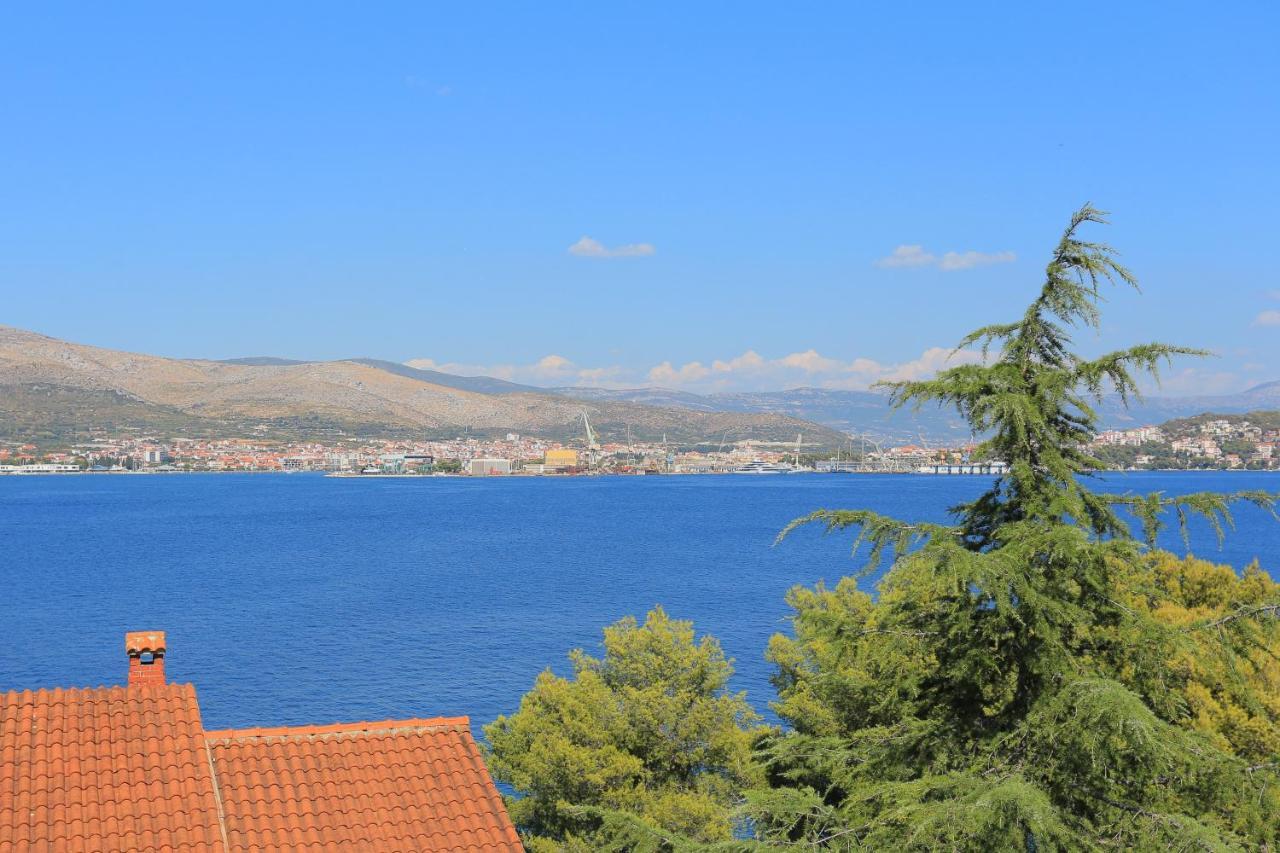 Apartments By The Sea Okrug Donji, Ciovo - 12502 Okrug Gornji Dış mekan fotoğraf